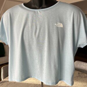 NorthFace - Cropped - Top - Size Medium